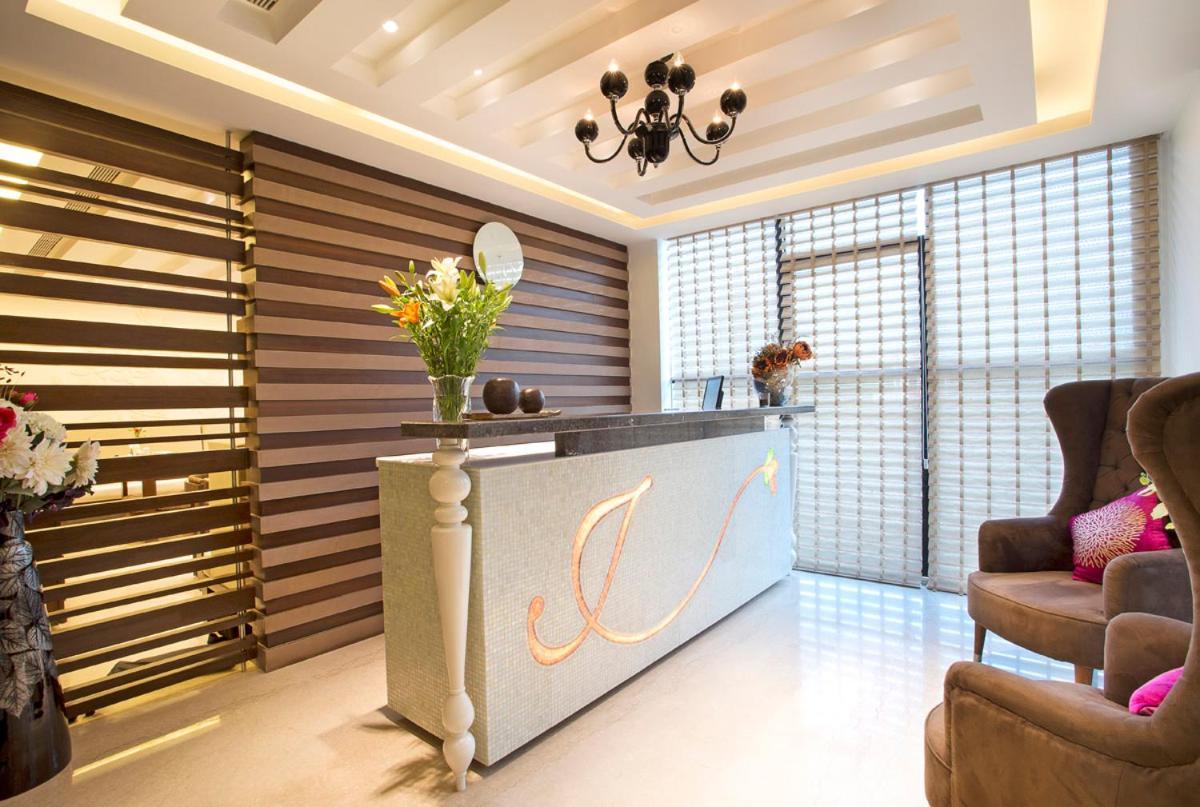 Jasmine Boutique Hotel Jasola New Delhi Extérieur photo