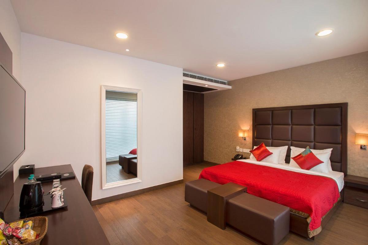 Jasmine Boutique Hotel Jasola New Delhi Extérieur photo